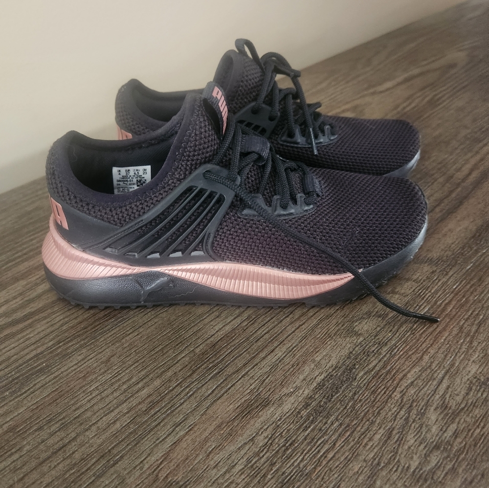 Puma womens sneakers - Picture 4 of 4